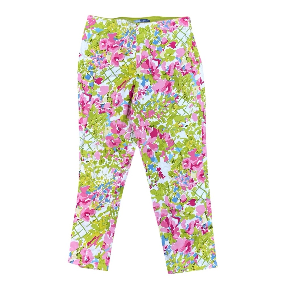 Woman’s Bushwacker floral cropped pants size 8